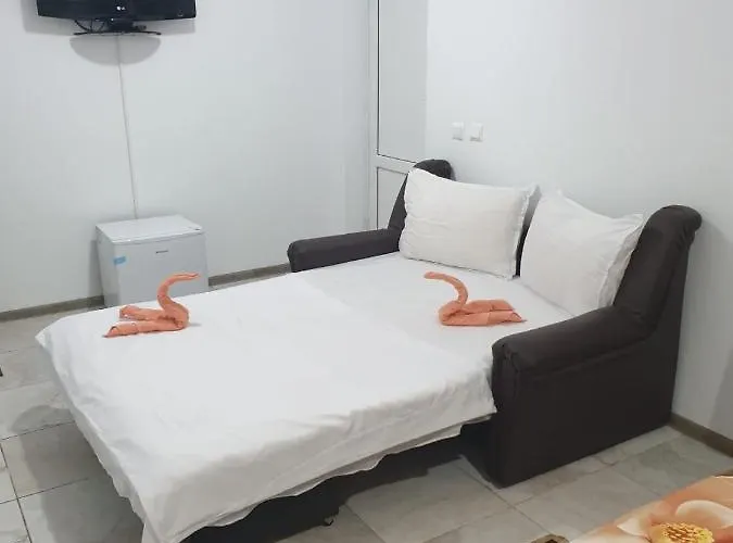 Casa Bibi 3* קוסטינסטי